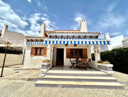 Brukt - Villa - Orihuela Costa - La Zenia