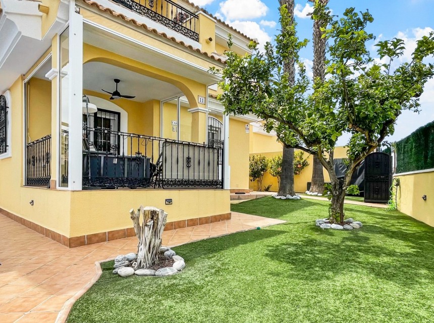 Brukt - Villa - Orihuela Costa - Los Dolses