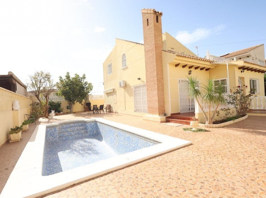 Brukt - Villa - Orihuela Costa - Playa Flamenca