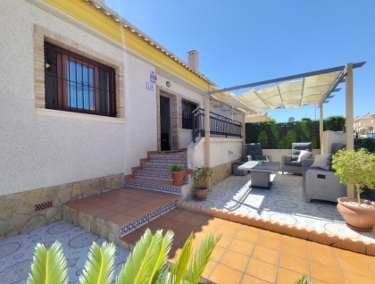Brukt - Villa - Orihuela - Villamartín