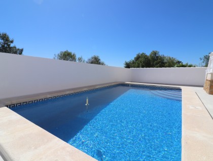 Brukt - Villa - San Miguel de Salinas - Lake View Mansions