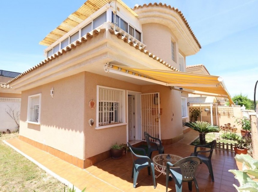 Brukt - Villa - Torrevieja - Los Balcones