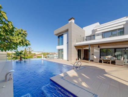 Brukt - Villa - Torrevieja - Los Balcones