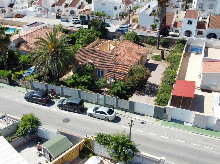 Brukt - Villa - Torrevieja - Playa de los locos
