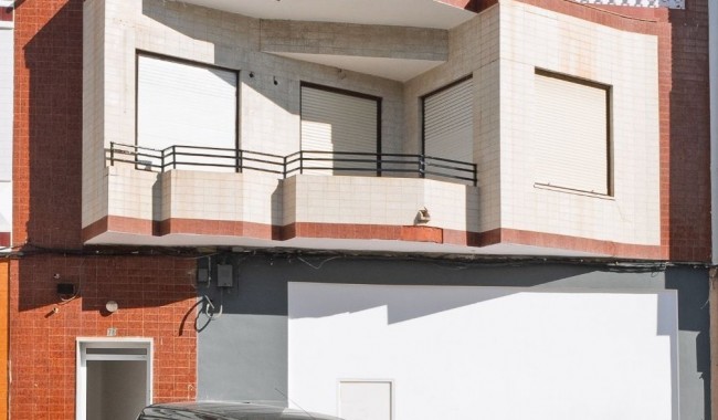 Building - Resale - Torrevieja - Centro