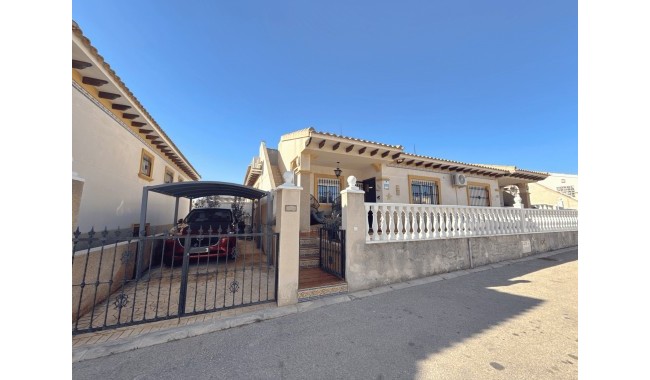 Bungalow - Sprzedaż - Orihuela Costa - IC-7942