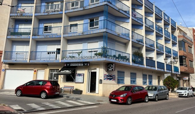 Business premises - Resale - Guardamar - Centro