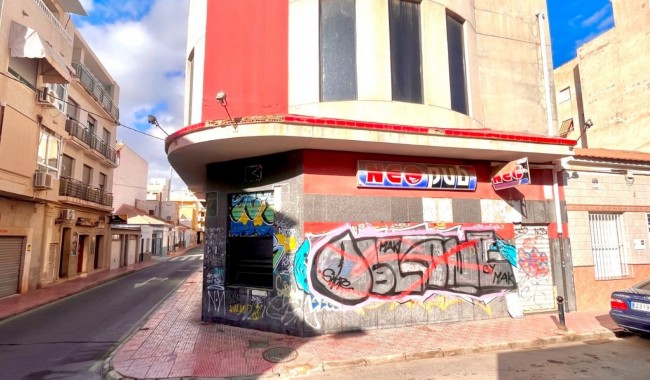 Business premises - Resale - Torrevieja - MO-1467