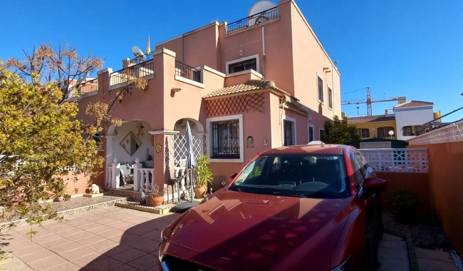 Casa Quatro - Segunda mano - Los Montesinos - La Herrada