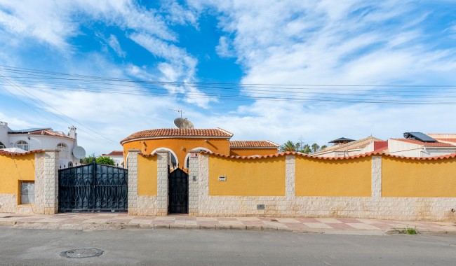 Chalet - Segunda mano - Ciudad Quesada/Rojales - LE-9335