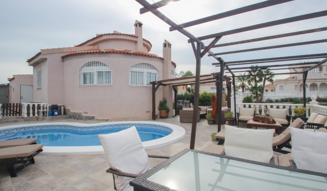 Chalet - Segunda mano - Ciudad Quesada/Rojales - LE-9464