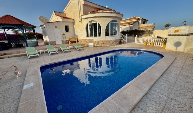 Chalet - Segunda mano - Ciudad Quesada/Rojales - MR-2615