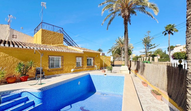 Chalet - Segunda mano - Orihuela - EL-3497