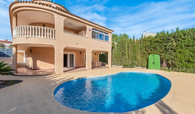 Chalet - Segunda mano - Torrevieja - Los Balcones