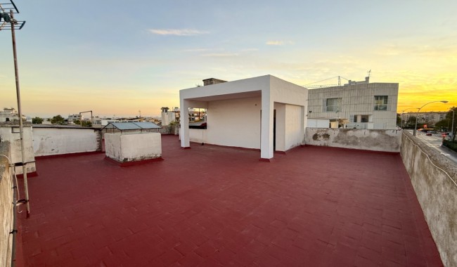 Edificio - Segunda mano - Palma de Mallorca - CJ-8327