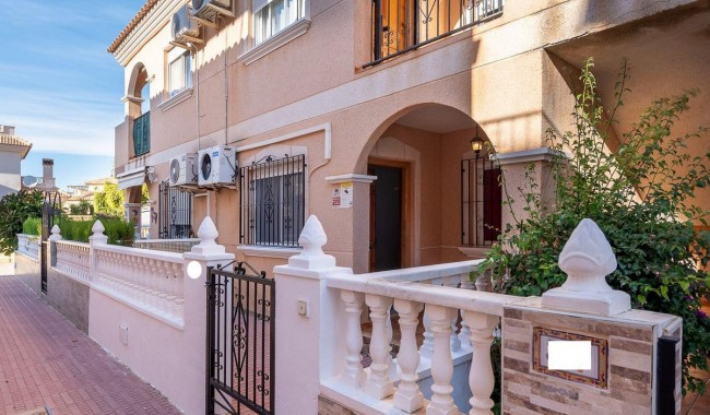 Lägenhet - Begagnad - Orihuela - La Zenia