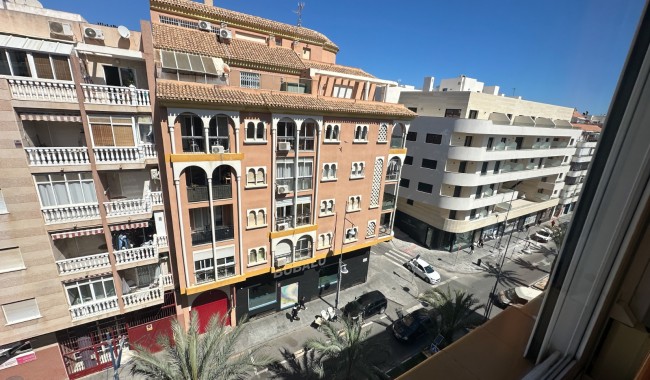 Lägenhet - Begagnad - Torrevieja - Centro