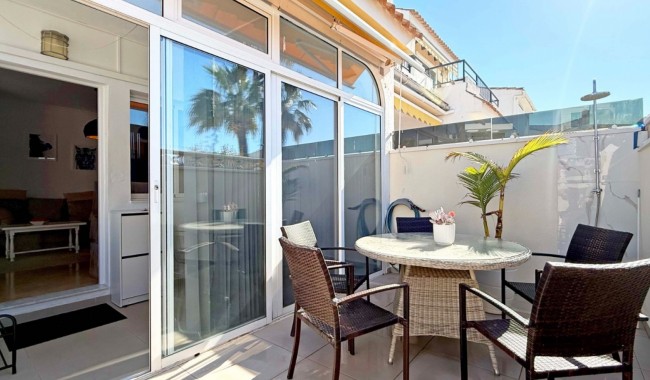 Lägenhet - Begagnad - Torrevieja - La Mata