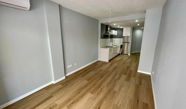 Lägenhet - Begagnad - Torrevieja - La Mata