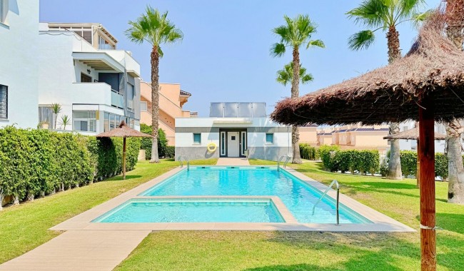 Lägenhet - Begagnad - Torrevieja - Los Altos