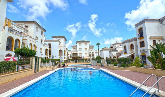 Lägenhet - Begagnad - Torrevieja - MO-7250