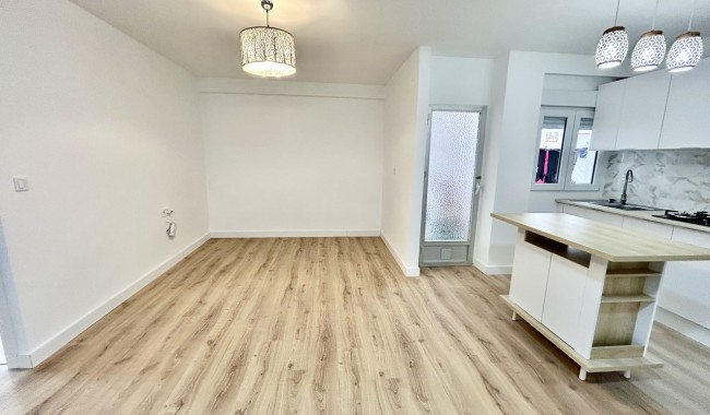 Lägenhet - Begagnad - Torrevieja - Torrevieja