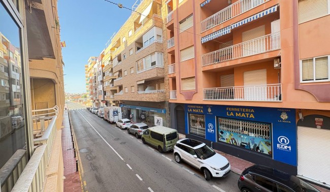 Lägenhet - Begagnad - Torrevieja - Torrevieja