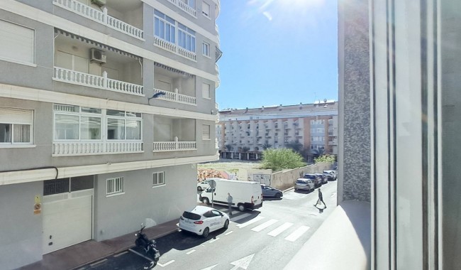 Leilighet - Brukt - Torrevieja - Playa del cura