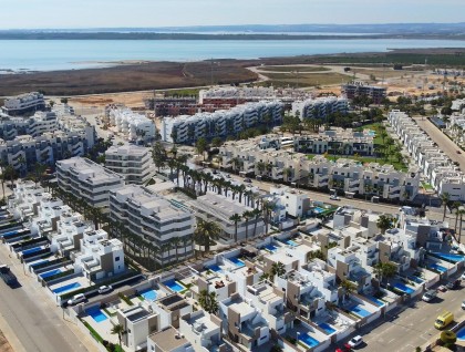 Nueva construcción  - Adosado - Guardamar - El Raso