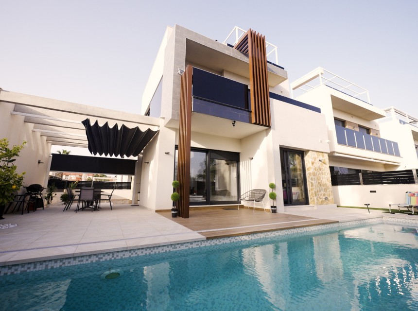 Nueva construcción  - Chalet - Orihuela Costa - Dehesa de Campoamor