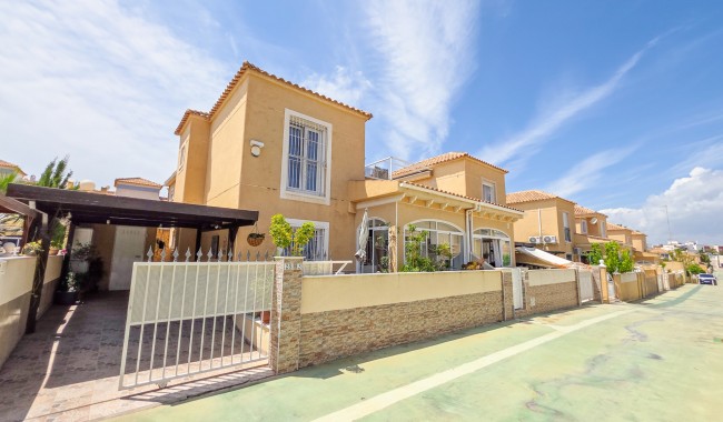 Quatro house - Resale - Torrevieja - Los Balcones