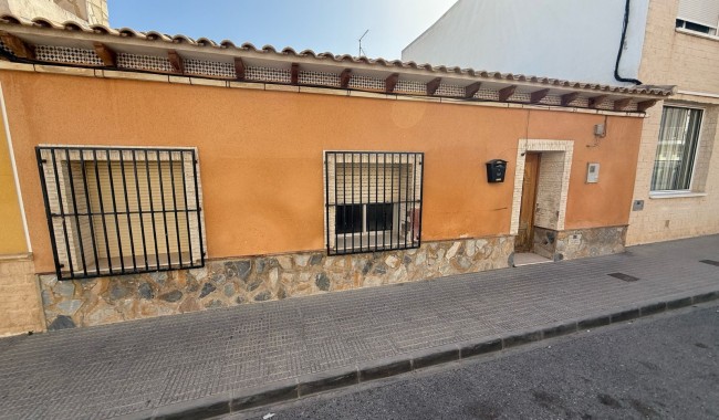 Radhus - Begagnad - Los Montesinos - Los Montesinos