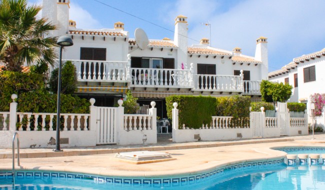 Radhus - Begagnad - Orihuela Costa - LE-7902
