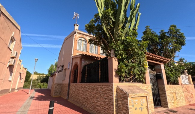 Radhus - Begagnad - Torrevieja - El Acequión - Los Náufragos