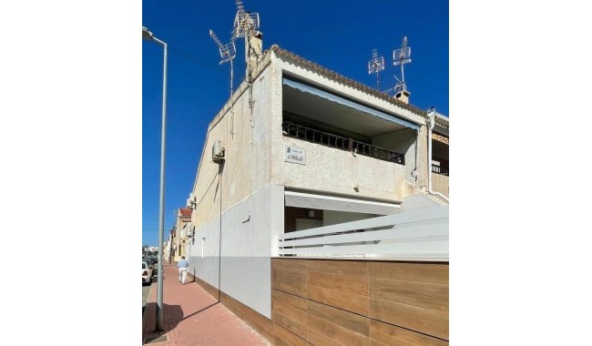 Radhus - Begagnad - Torrevieja - Playa de los Naufragos