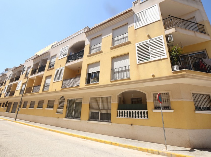 Resale - Apartment - Formentera del Segura