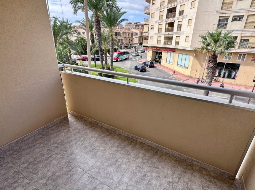 Resale - Apartment - Guardamar - CENTRO