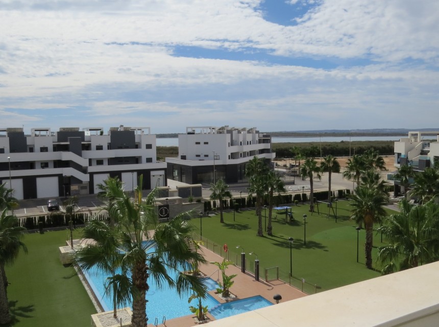 Resale - Apartment - Guardamar - El Raso