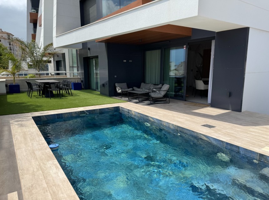 Resale - Apartment - Guardamar - Los Secanos