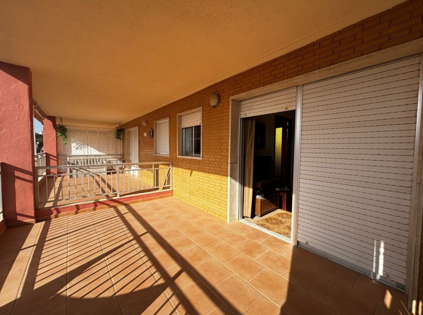 Resale - Apartment - Guardamar - Playa centro