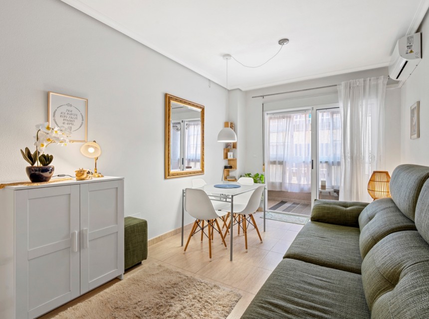 Resale - Apartment - Guardamar