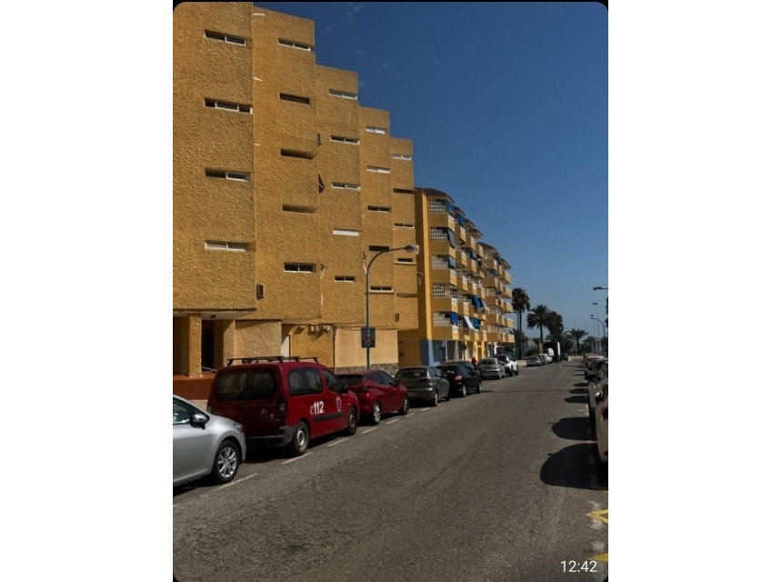 Resale - Apartment - La Manga del Mar Menor - La Manga