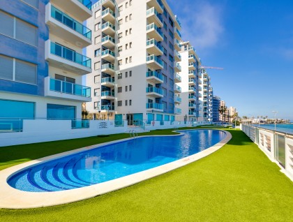 Resale - Apartment - La Manga del Mar Menor - La Manga