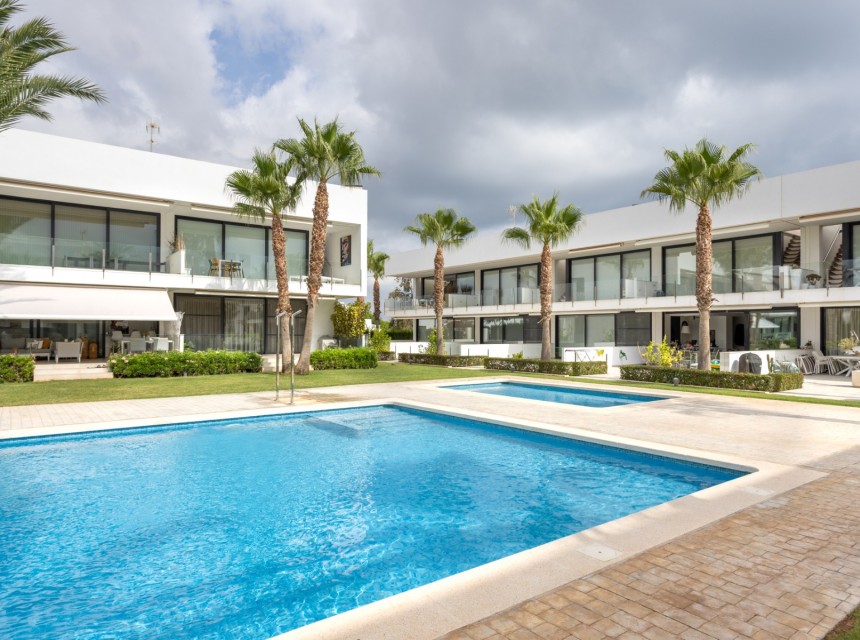 Resale - Apartment - Los Belones - Mar de cristal