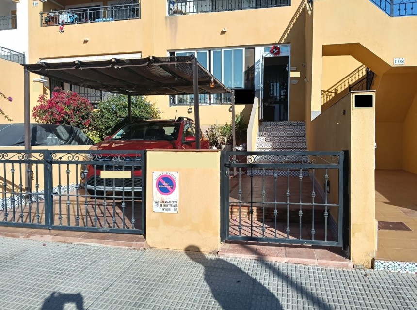 Resale - Apartment - Los Montesinos - La Herrada