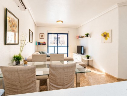 Resale - Apartment - Orihuela Costa - La Regia