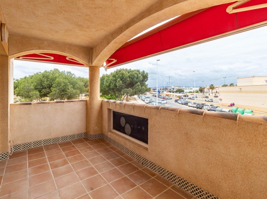 Resale - Apartment - Orihuela Costa - La Zenia