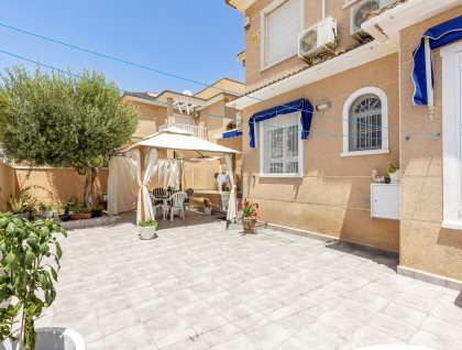 Resale - Apartment - Orihuela Costa - La Zenia