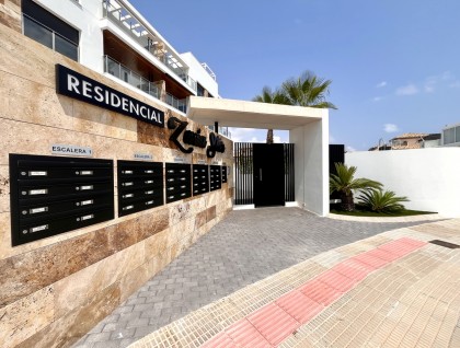 Resale - Apartment - Orihuela Costa - La Zenia