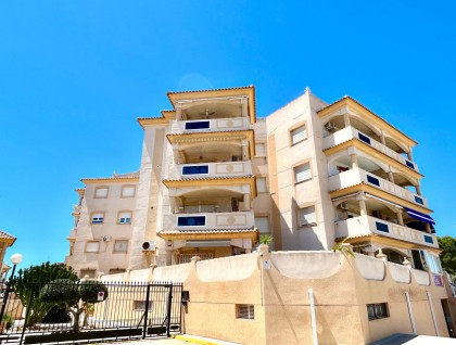 Resale - Apartment - Orihuela Costa - La Zenia